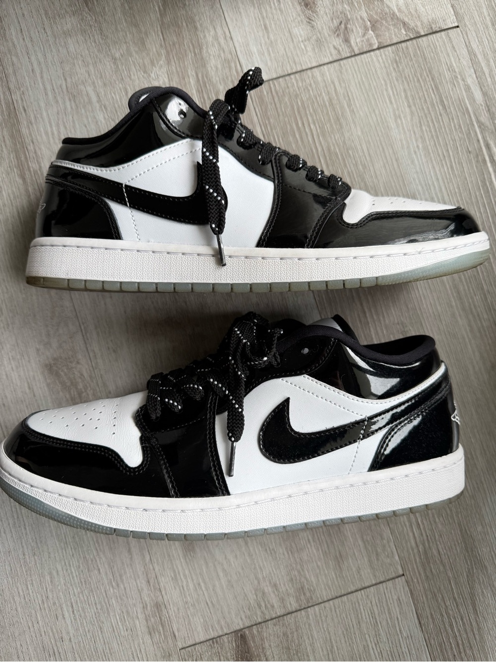 Air Jordan 1 Low SE Concord - Picture 4 of 8